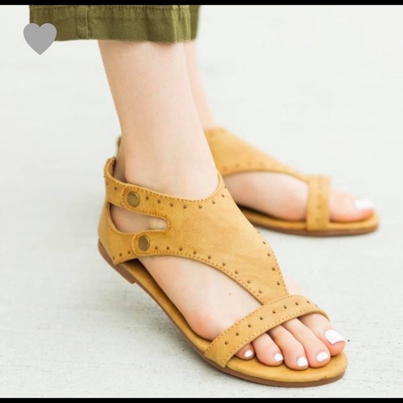 SANDAL - Picture 1 of 1